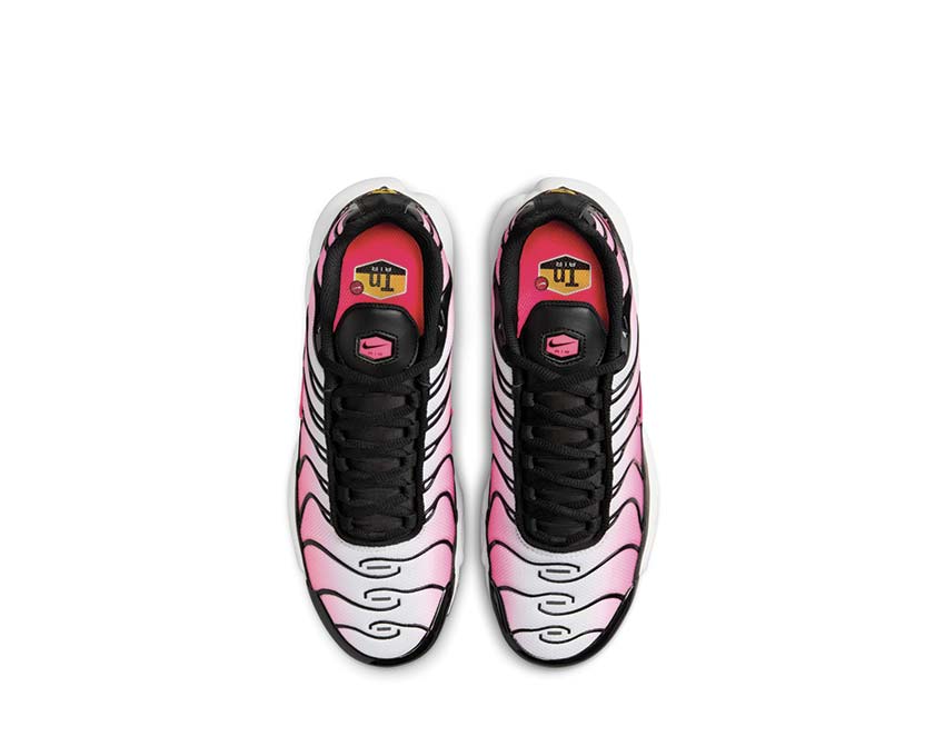 Nike Air Max Plus W "Hot Punch" - Image 4