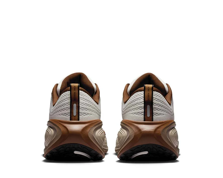Nike Vomero Plus "Sail" - Image 4