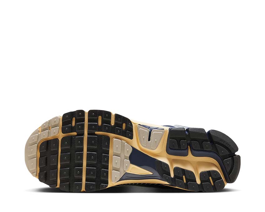 Nike Zoom Vomero 5 - Image 5